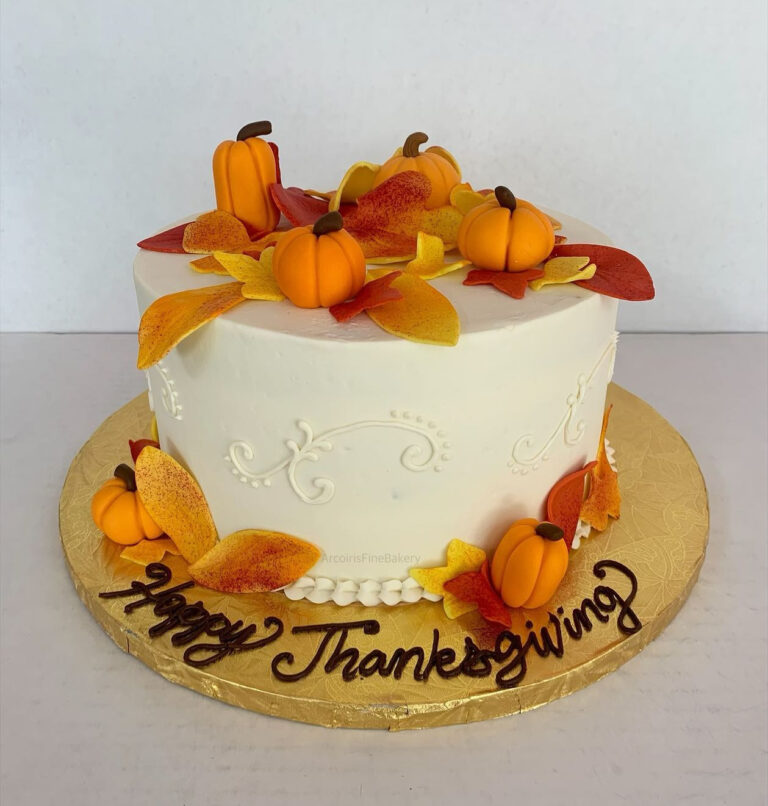 Birthday cake by Arcoiris Fine Bakery