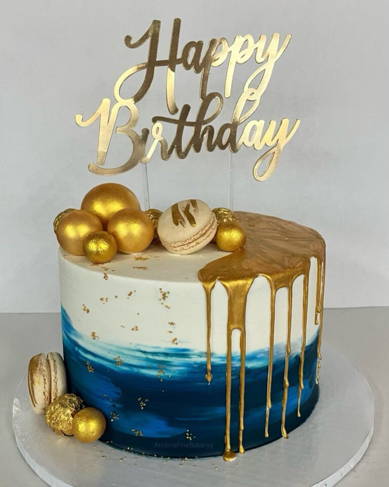 Birthday cake by Arcoiris Fine Bakery
