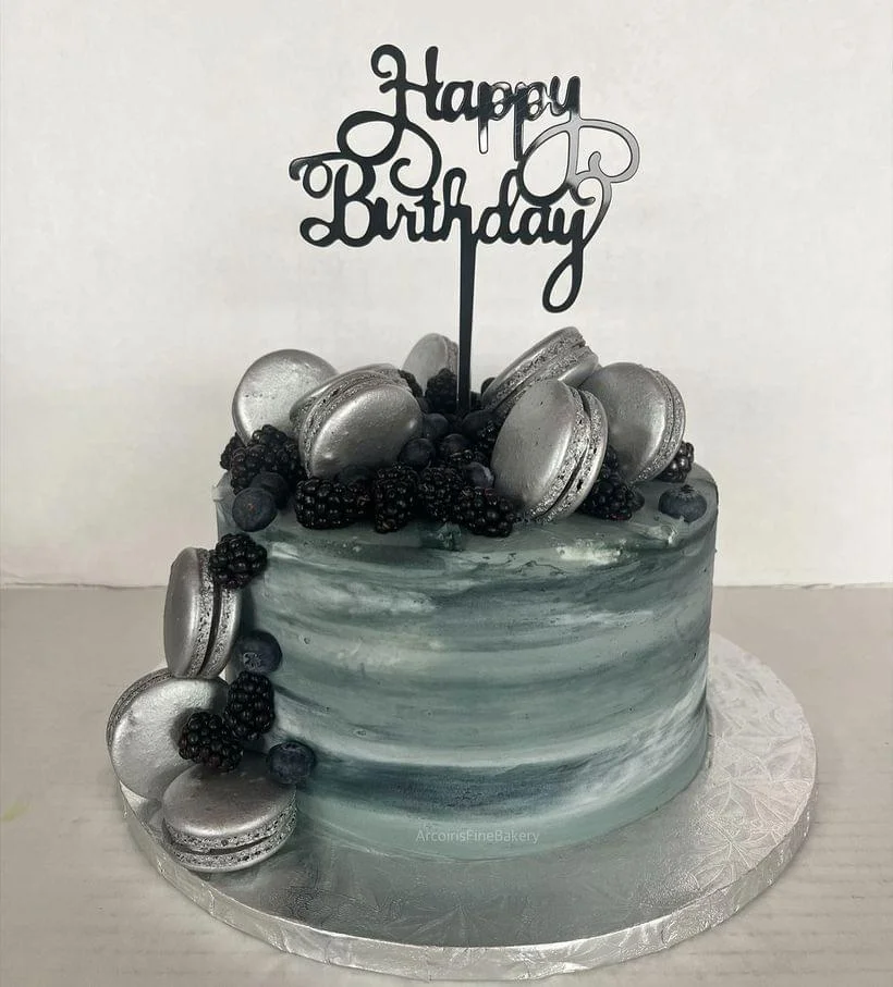 Birthday cake by Arcoiris Fine Bakery
