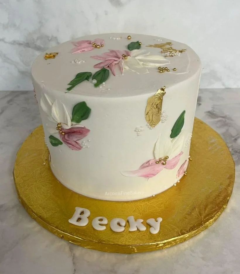 Birthday cake by Arcoiris Fine Bakery