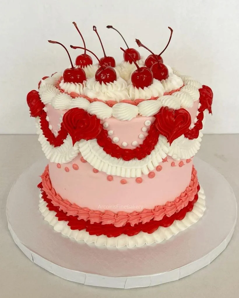 Birthday cake by Arcoiris Fine Bakery
