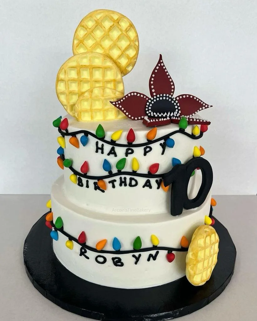 Birthday cake by Arcoiris Fine Bakery