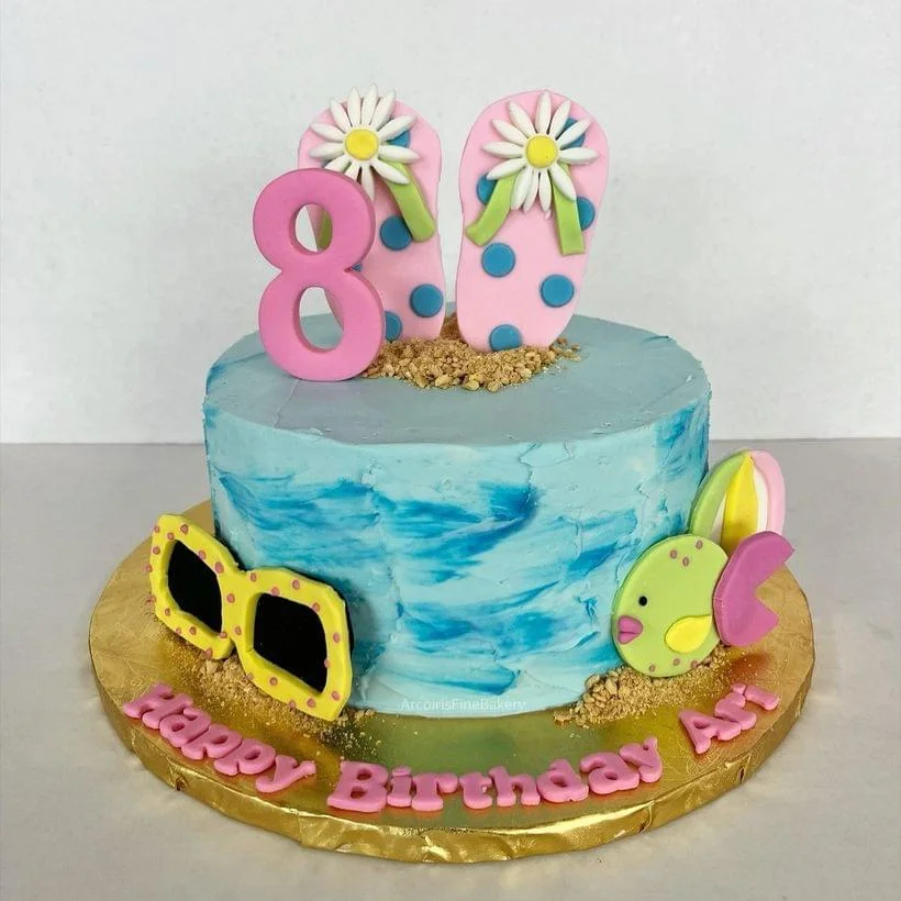 Birthday cake by Arcoiris Fine Bakery