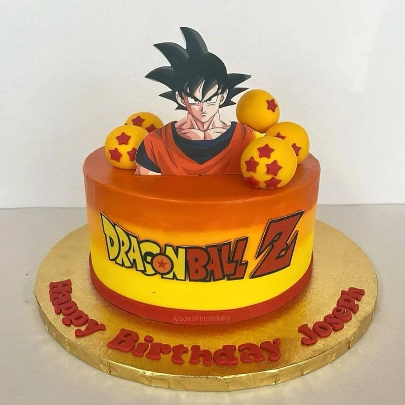 Birthday cake by Arcoiris Fine Bakery