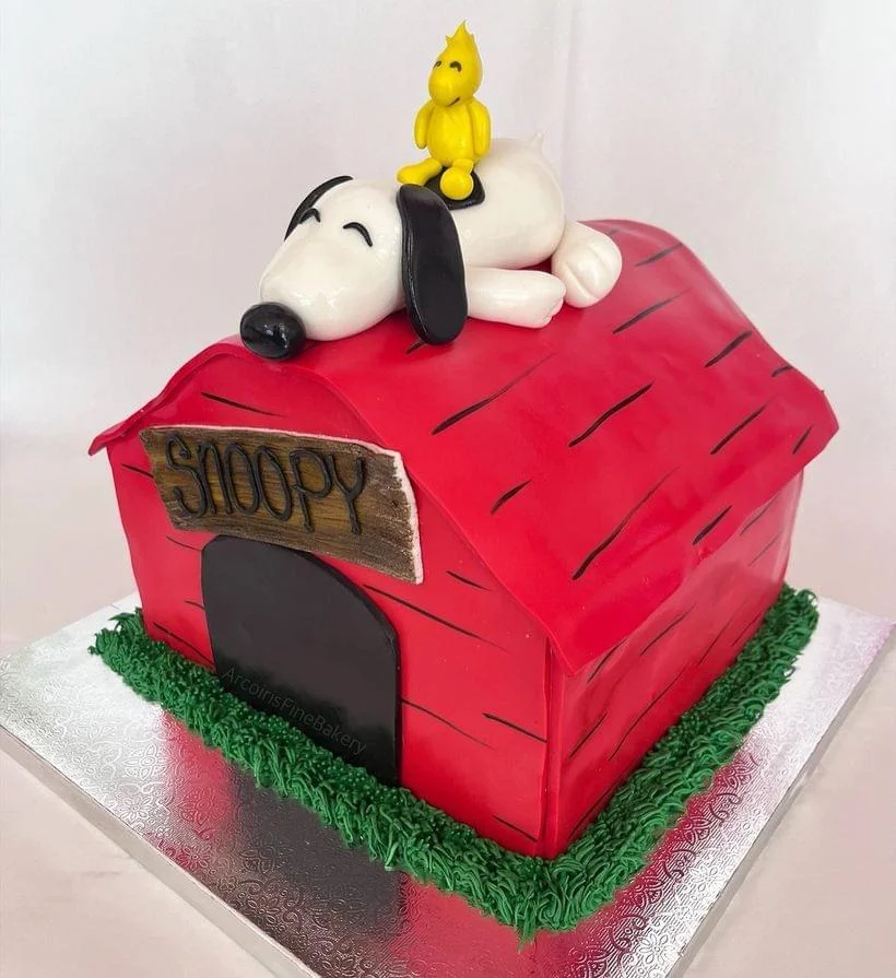 Birthday cake by Arcoiris Fine Bakery