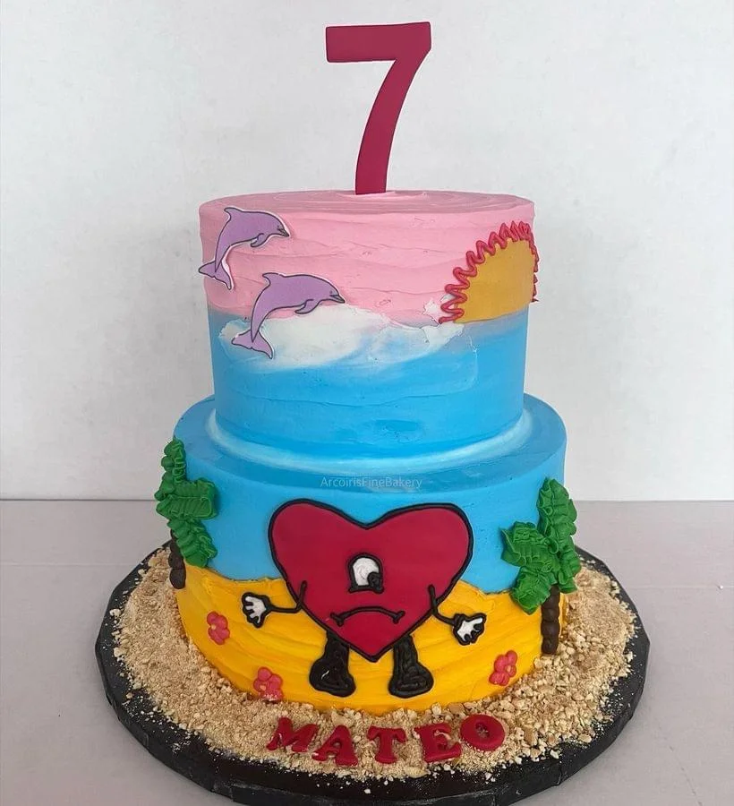 Birthday cake by Arcoiris Fine Bakery