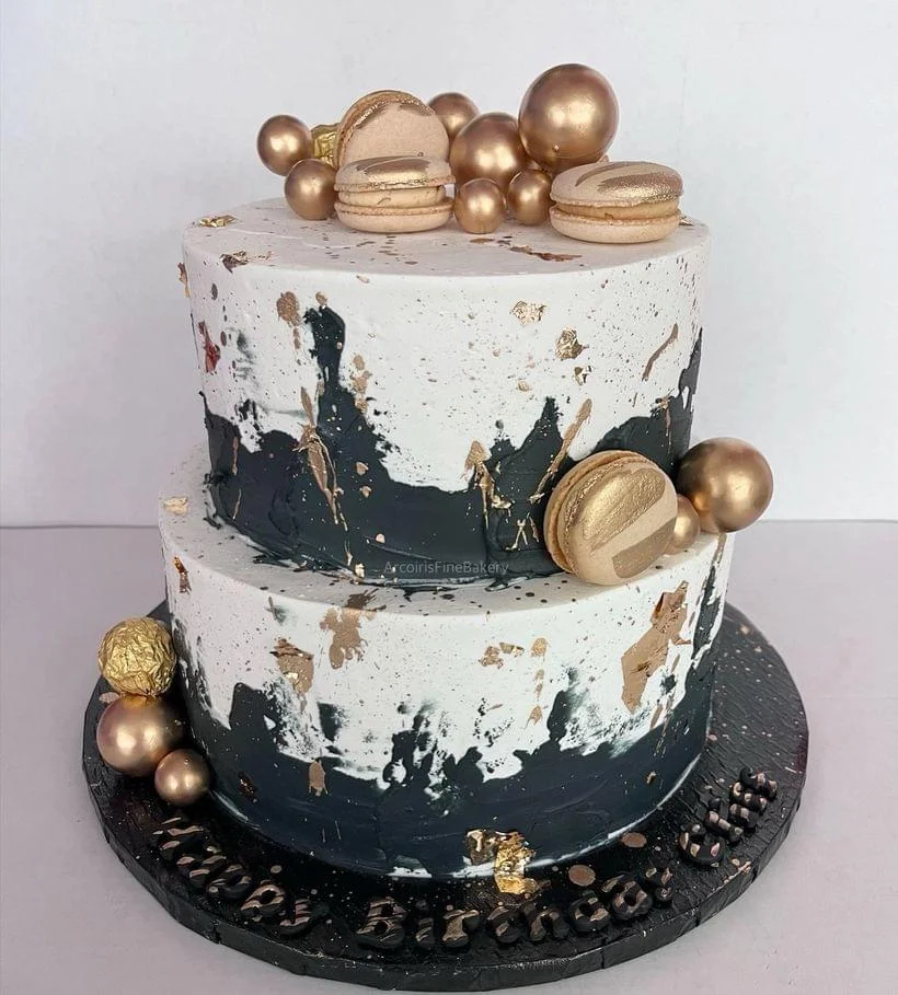 Birthday cake by Arcoiris Fine Bakery
