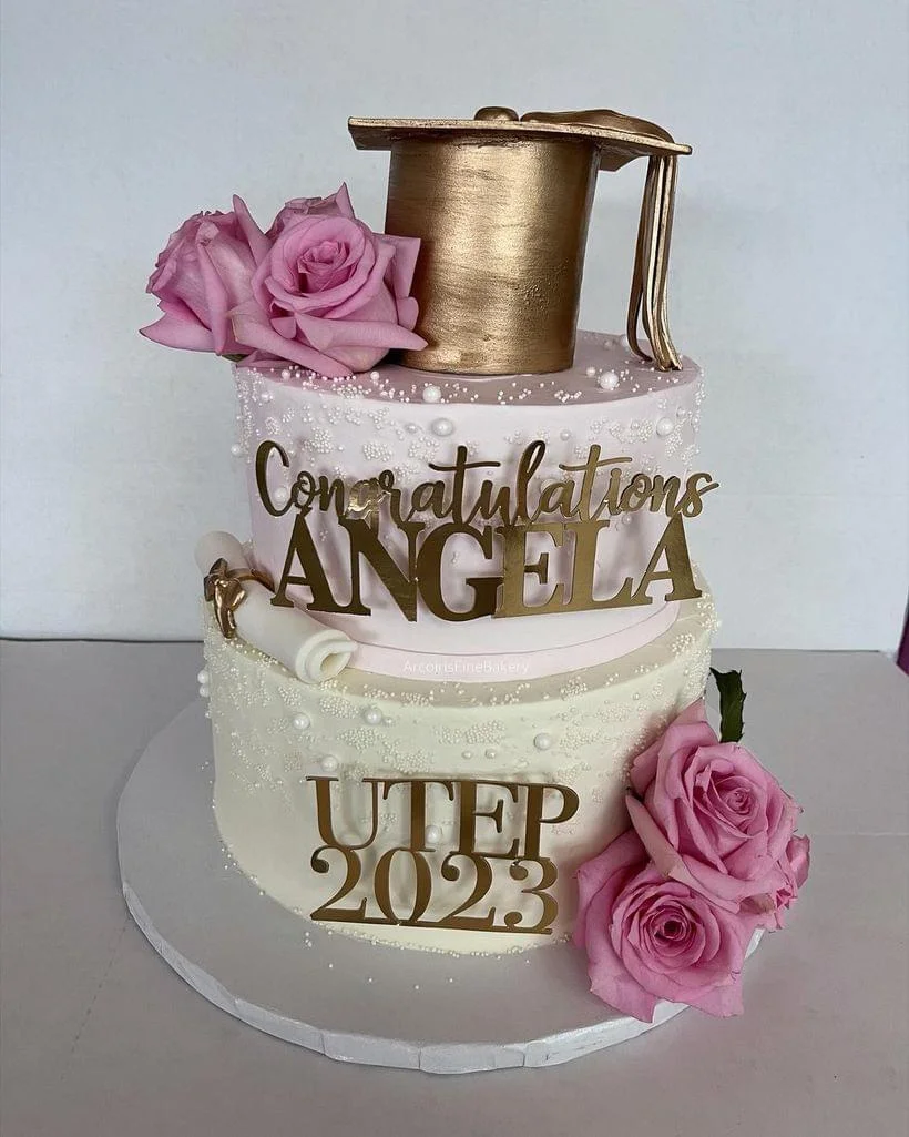 Graduation cake by Arcoiris Fine Bakery