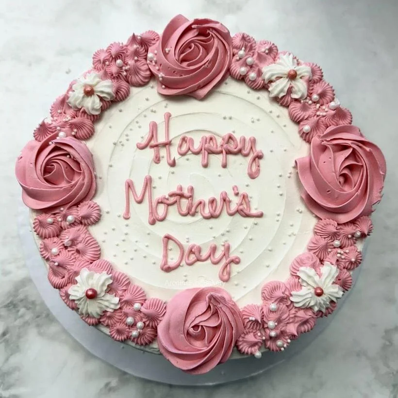 Holiday or special-occasion cake by Arcoiris Fine Bakery
