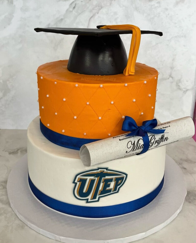 Graduation cake by Arcoiris Fine Bakery