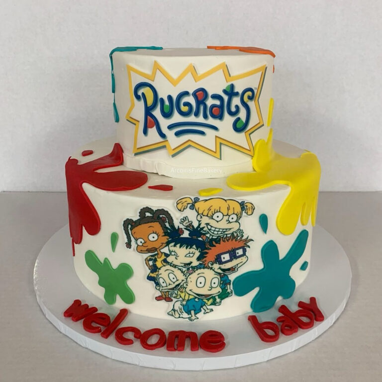 Birthday cake by Arcoiris Fine Bakery