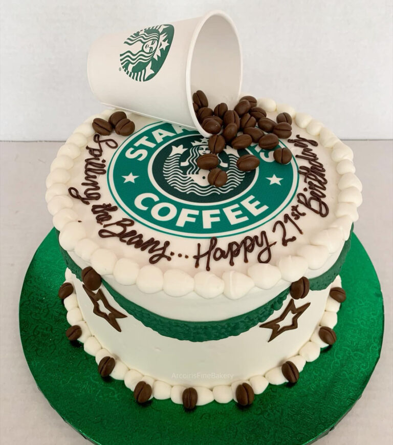 Birthday cake by Arcoiris Fine Bakery