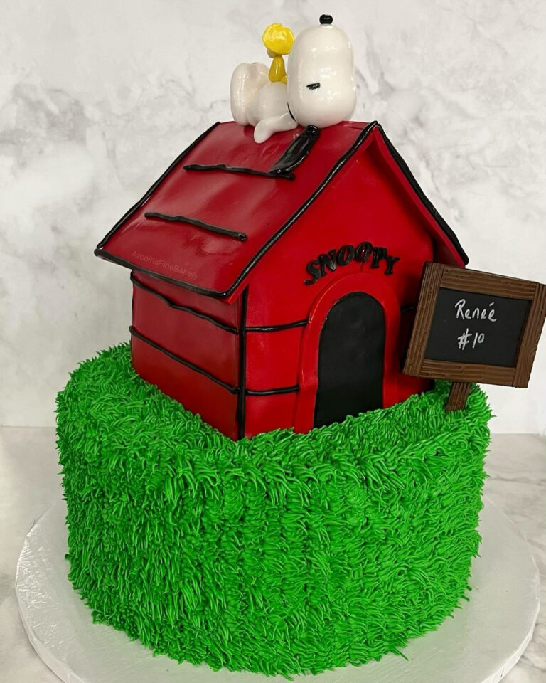 Birthday cake by Arcoiris Fine Bakery